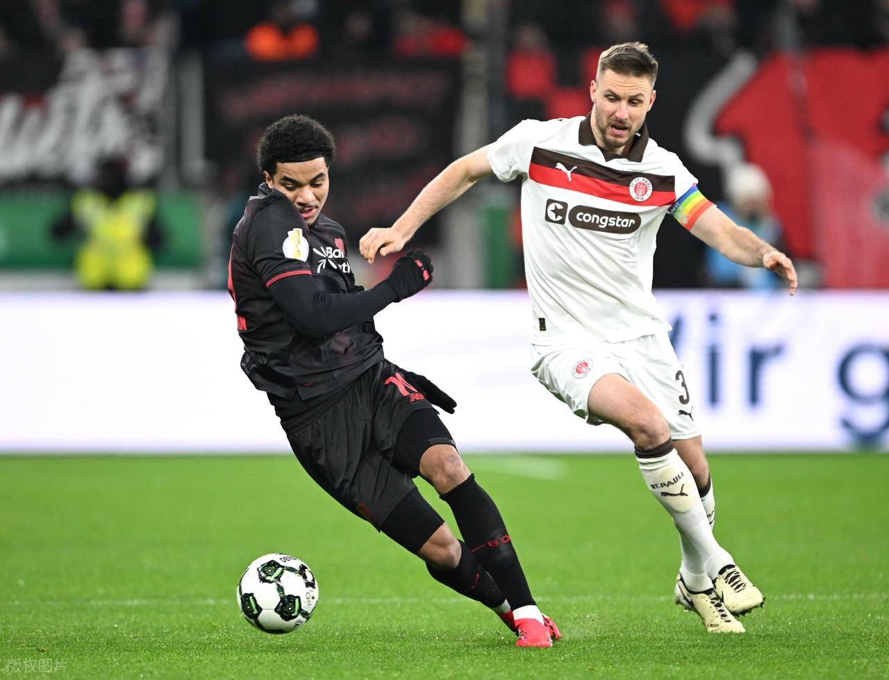 随着圣保利0-3，德国杯四强率先诞生一席：德甲第6昂首晋级